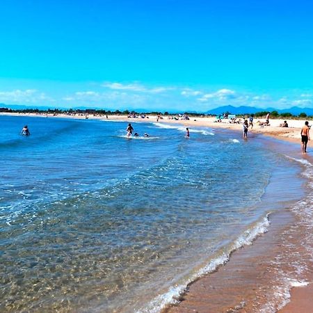 Lindo Apartamento Con Vistas Al Puerto Mistral Empuriabrava Bagian luar foto