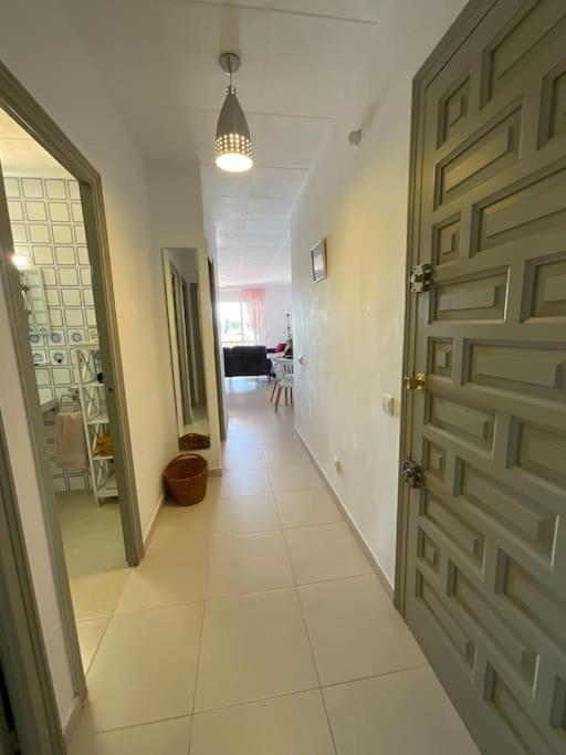Lindo Apartamento Con Vistas Al Puerto Mistral Empuriabrava Bagian luar foto